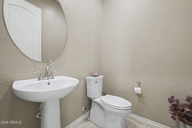 112 E CRESCENT Place, Chandler, AZ 85249