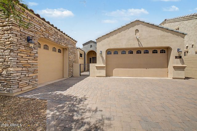 112 E CRESCENT Place, Chandler, AZ 85249