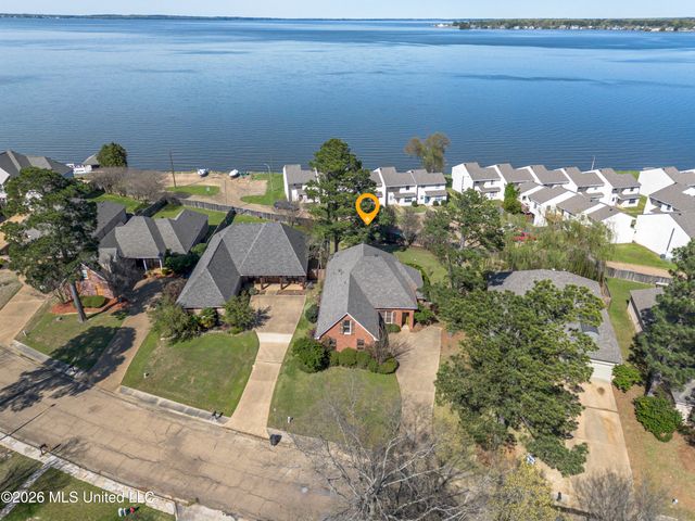1406 Windrose Drive, Brandon, MS 39047
