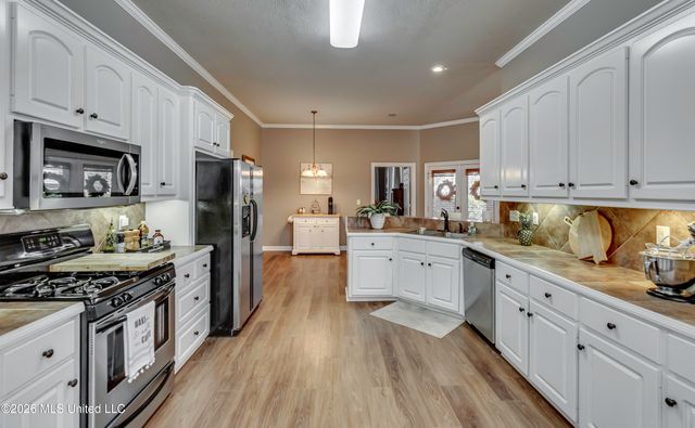 1406 Windrose Drive, Brandon, MS 39047