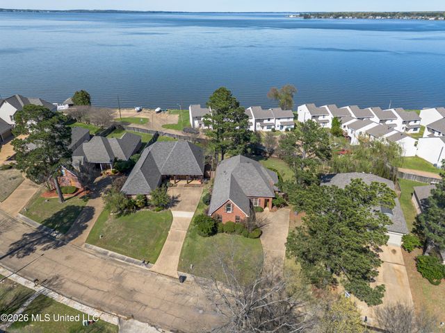 1406 Windrose Drive, Brandon, MS 39047