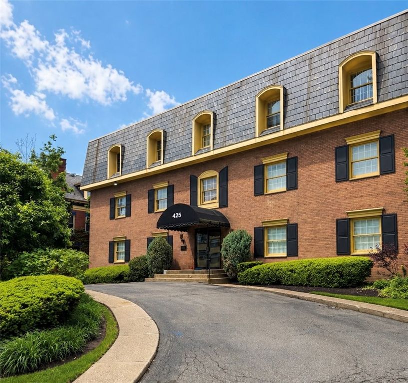 425 N Neville St 103, Oakland, PA 15213
