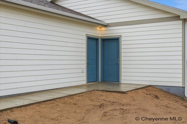 5823 LIZ RANCH RD, Cheyenne, WY 82007