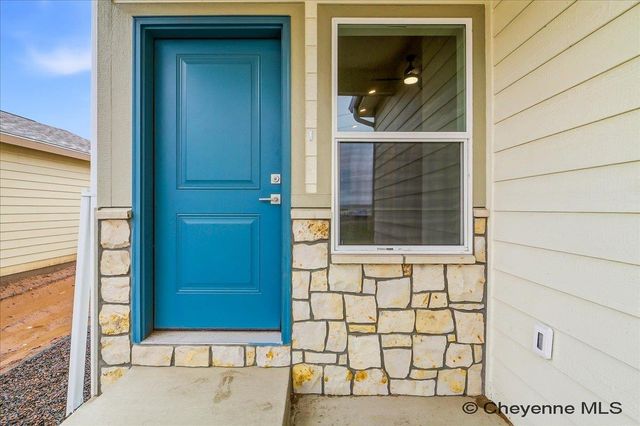 5823 LIZ RANCH RD, Cheyenne, WY 82007