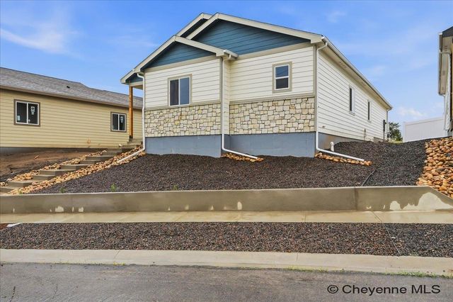 5823 LIZ RANCH RD, Cheyenne, WY 82007