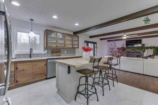 311 S County Road 550 E, Avon, IN 46123