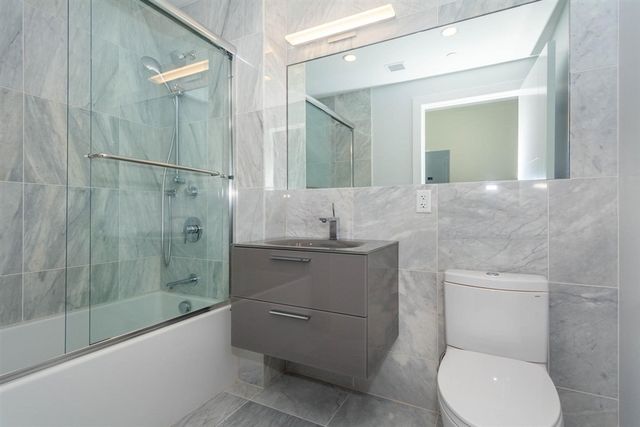 906 East 2nd 102, Boston, MA 02127
