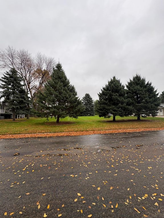 19th N 19th Street, Montevideo, MN 56265 — exterior