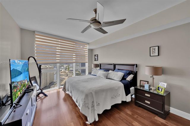 1800 S Ocean Dr 2205, Hallandale Beach, FL 33009