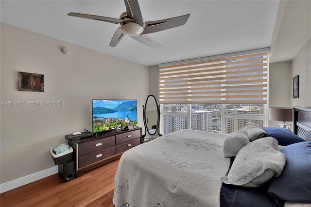 1800 S Ocean Dr 2205, Hallandale Beach, FL 33009