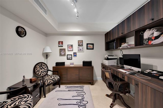 1800 S Ocean Dr 2205, Hallandale Beach, FL 33009