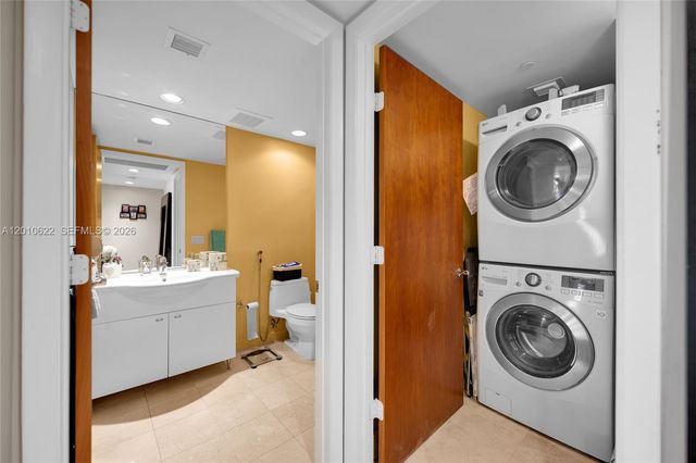 1800 S Ocean Dr 2205, Hallandale Beach, FL 33009