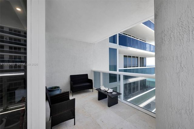 1800 S Ocean Dr 2205, Hallandale Beach, FL 33009