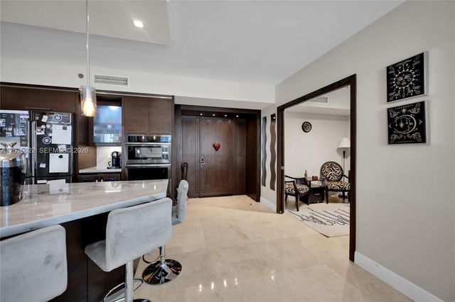 1800 S Ocean Dr 2205, Hallandale Beach, FL 33009