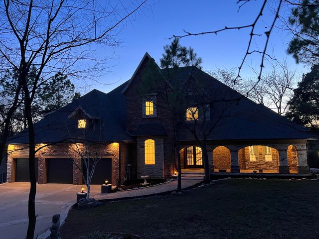 2665 W Blakey Street, Springfield, MO 65810