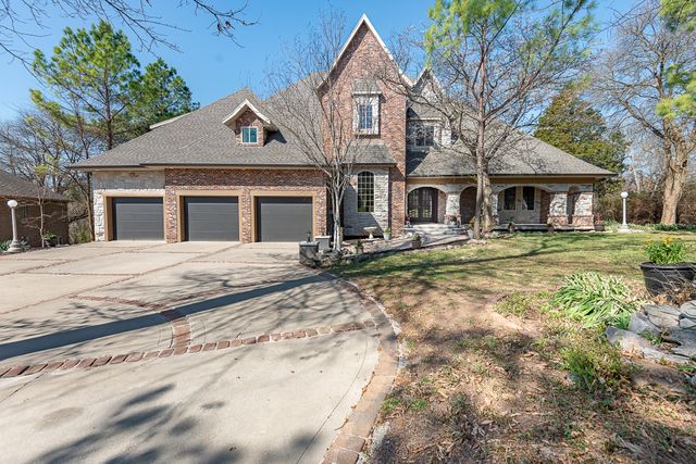 2665 W Blakey Street, Springfield, MO 65810