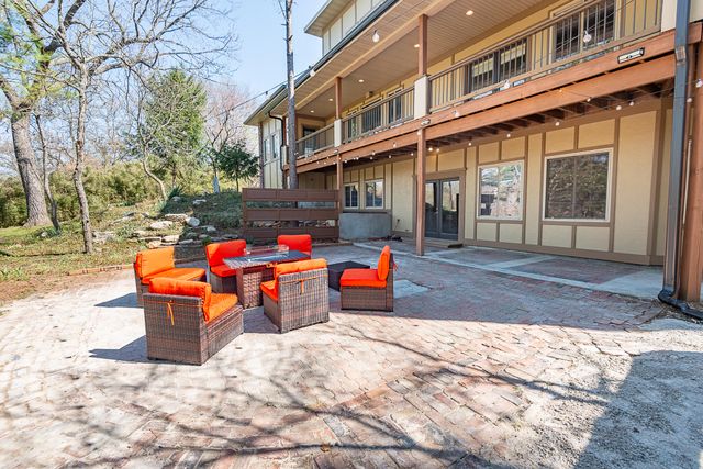 2665 W Blakey Street, Springfield, MO 65810