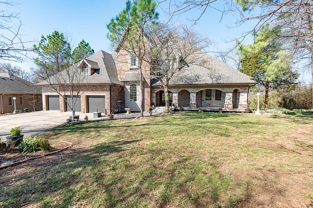 2665 W Blakey Street, Springfield, MO 65810