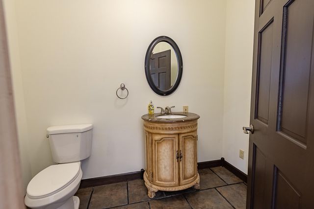 2665 W Blakey Street, Springfield, MO 65810