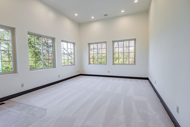 2665 W Blakey Street, Springfield, MO 65810