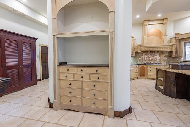 2665 W Blakey Street, Springfield, MO 65810