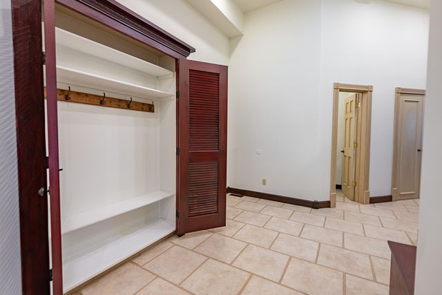 2665 W Blakey Street, Springfield, MO 65810