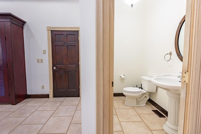 2665 W Blakey Street, Springfield, MO 65810