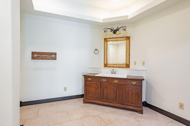 2665 W Blakey Street, Springfield, MO 65810