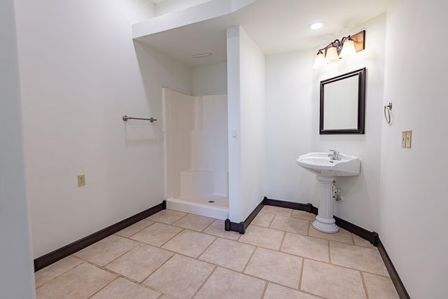 2665 W Blakey Street, Springfield, MO 65810