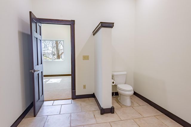 2665 W Blakey Street, Springfield, MO 65810