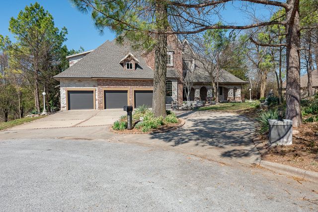 2665 W Blakey Street, Springfield, MO 65810