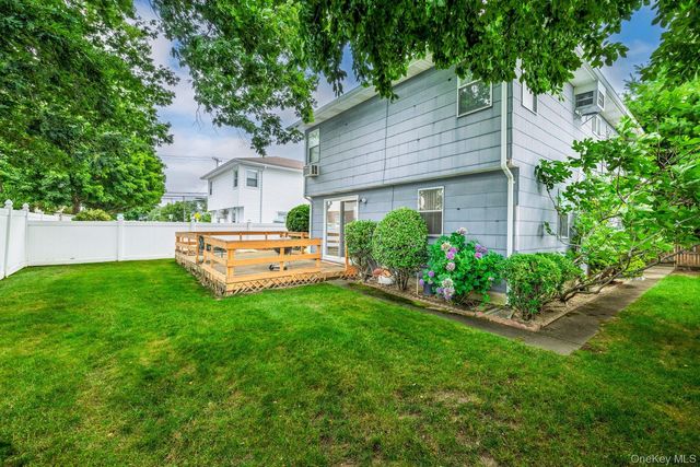 1706 Washington Drive, Merrick, NY 11566