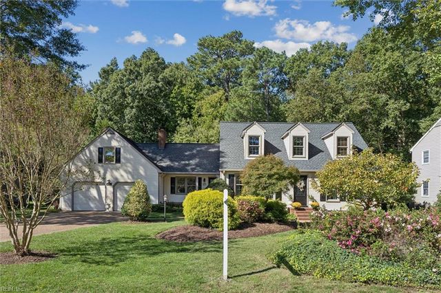 421 Whispering Pine DR, Yorktown, VA 23692