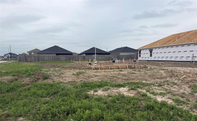 2821 Zircon Drive, Texas City, TX 77591