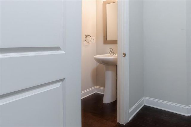 2573 Parkwood Cove Drive, Atlanta, GA 30340
