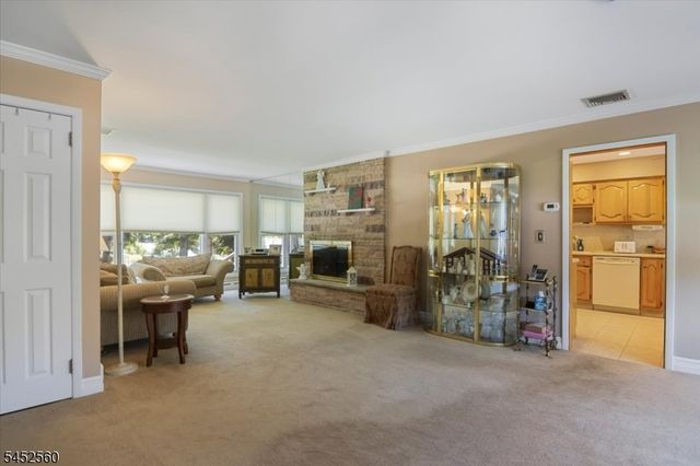 17 Hilldale Rd, Montville Twp., NJ 07058