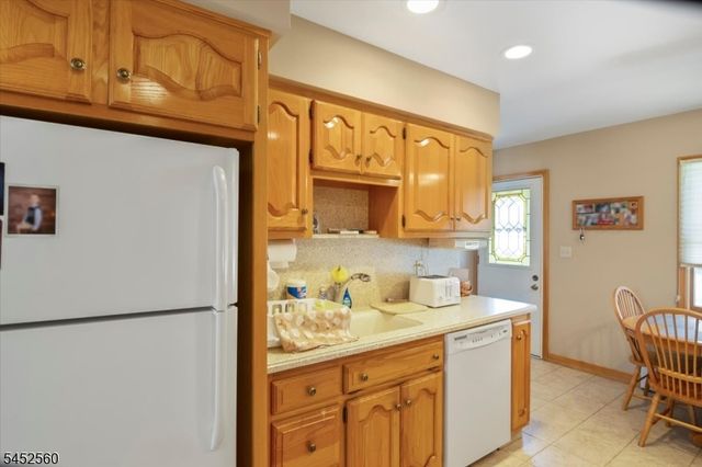 17 Hilldale Rd, Montville Twp., NJ 07058