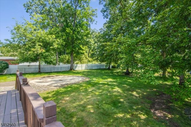 17 Hilldale Rd, Montville Twp., NJ 07058