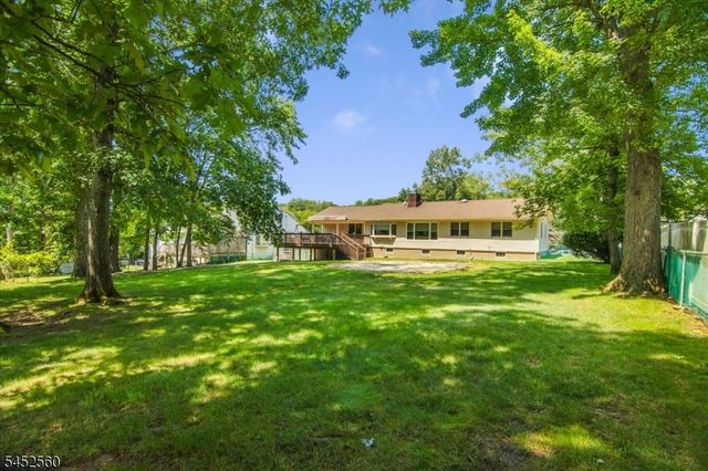 17 Hilldale Rd, Montville Twp., NJ 07058