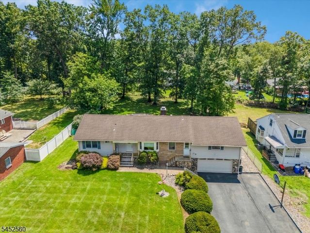 17 Hilldale Rd, Montville Twp., NJ 07058