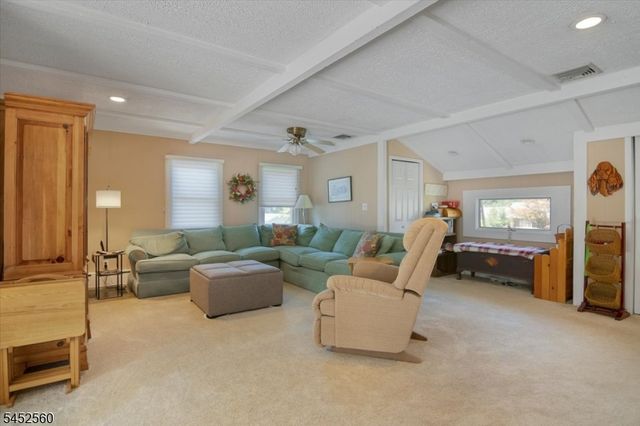17 Hilldale Rd, Montville Twp., NJ 07058