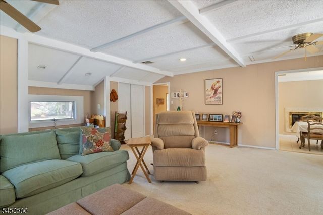17 Hilldale Rd, Montville Twp., NJ 07058