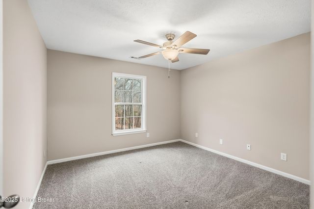 444 Hampton Rd, Brandenburg, KY 40108