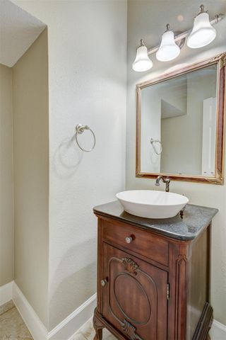3202 Oakland Drive, Sugar Land, TX 77479
