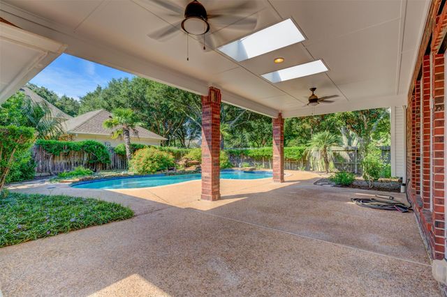 3202 Oakland Drive, Sugar Land, TX 77479