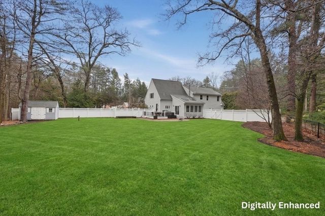 2 North Street, Topsfield, MA 01983