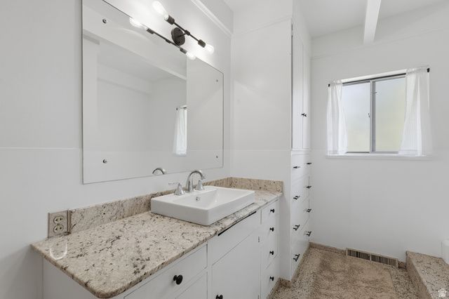 3520 KINGSTON CIR, Ogden, UT 84403