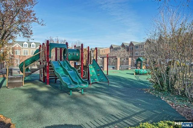 273 Roslyn Court 273, West New York, NJ 07093