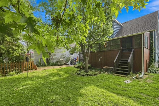 3905 Custer Avenue, Lyons, IL 60534