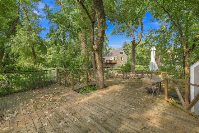 3905 Custer Avenue, Lyons, IL 60534